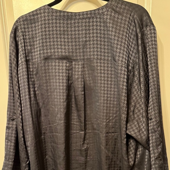 Torrid Harper Charcoal Houndstooth Blouse โ Size 4 (4X) - Picture 6 of 8